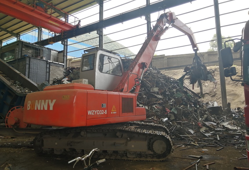 電動抓鋼機.jpg 電動抓鋼機.jpg