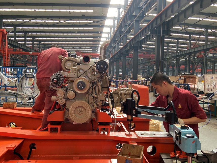 生產(chǎn)車間工作現(xiàn)場(chǎng).jpg 生產(chǎn)車間工作現(xiàn)場(chǎng).jpg