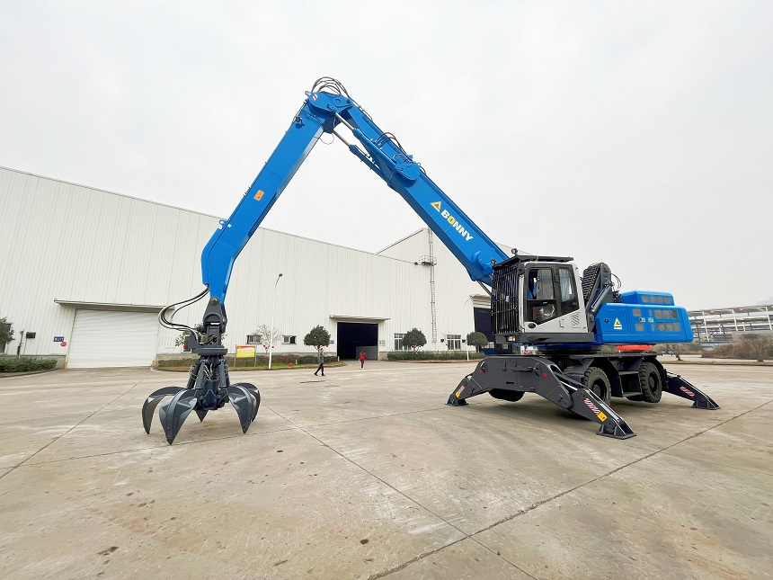 抓料機.png 抓料機.png