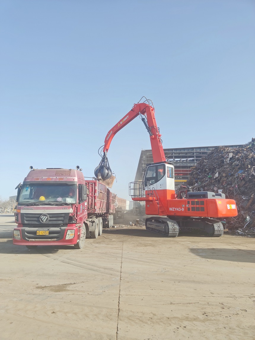 抓鋼機.jpg 抓鋼機.jpg